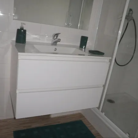 公寓 Beau T3 Proche Du Centre, 2 Ch, 3 Lits 布雷斯特